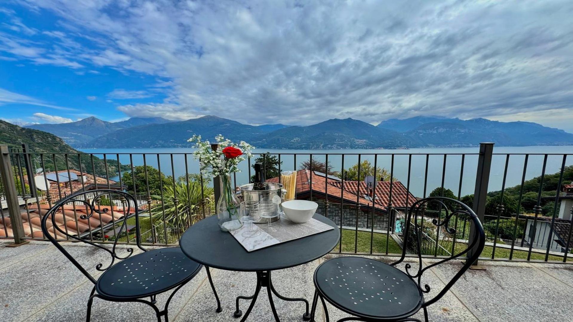 Villa Aurelia Plesio Luaran gambar
