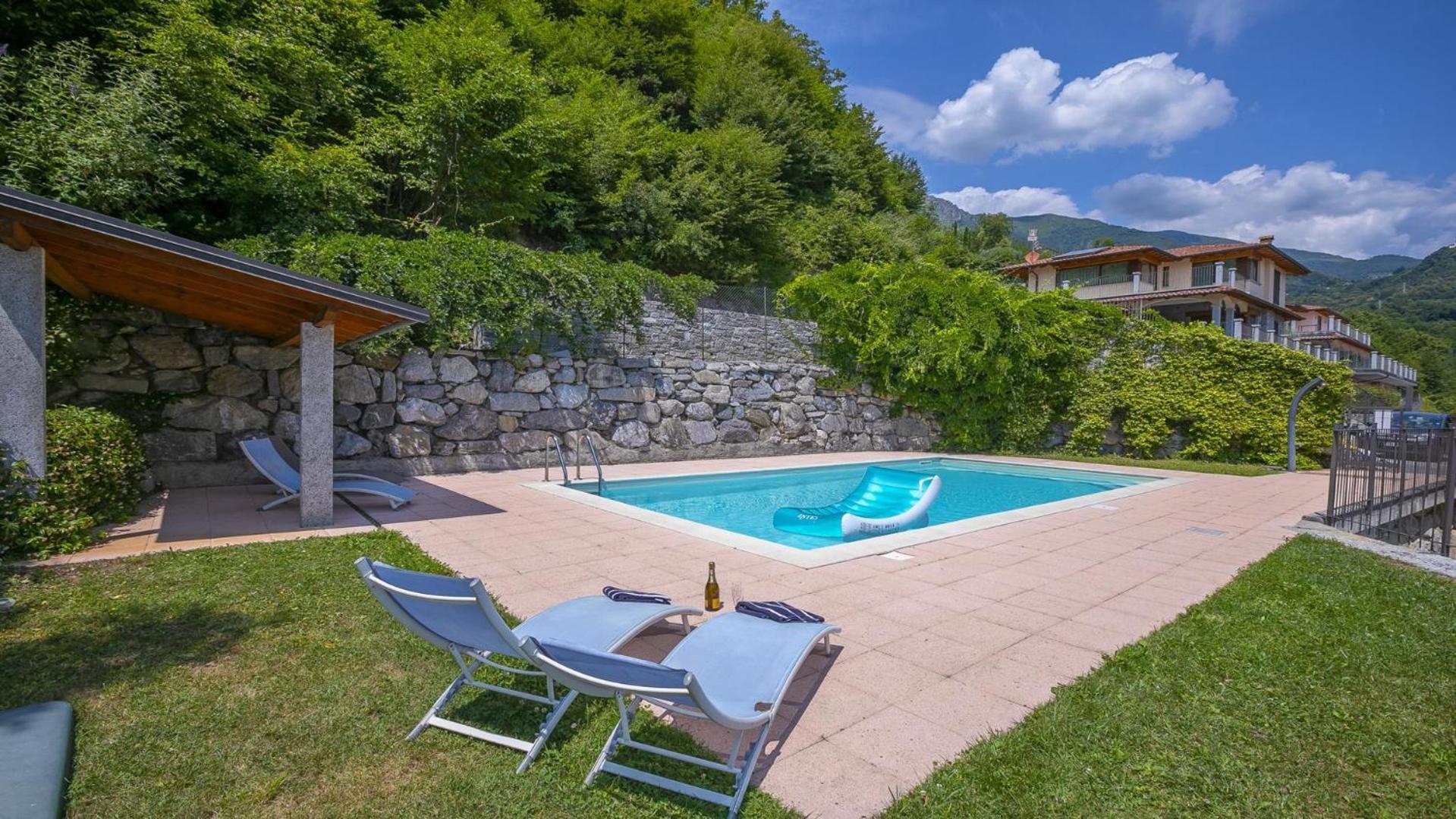 Villa Aurelia Plesio Luaran gambar